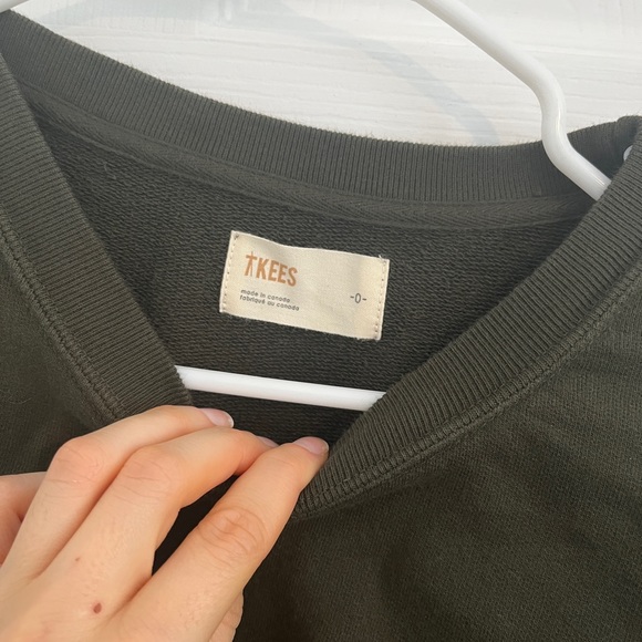 TKEES sweater - Picture 5 of 5